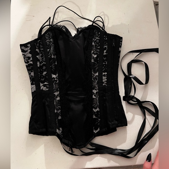 CorsetStory Satin and Lace Spaghetti Strap steel-boned Corset Top - NEW - Picture 2 of 6